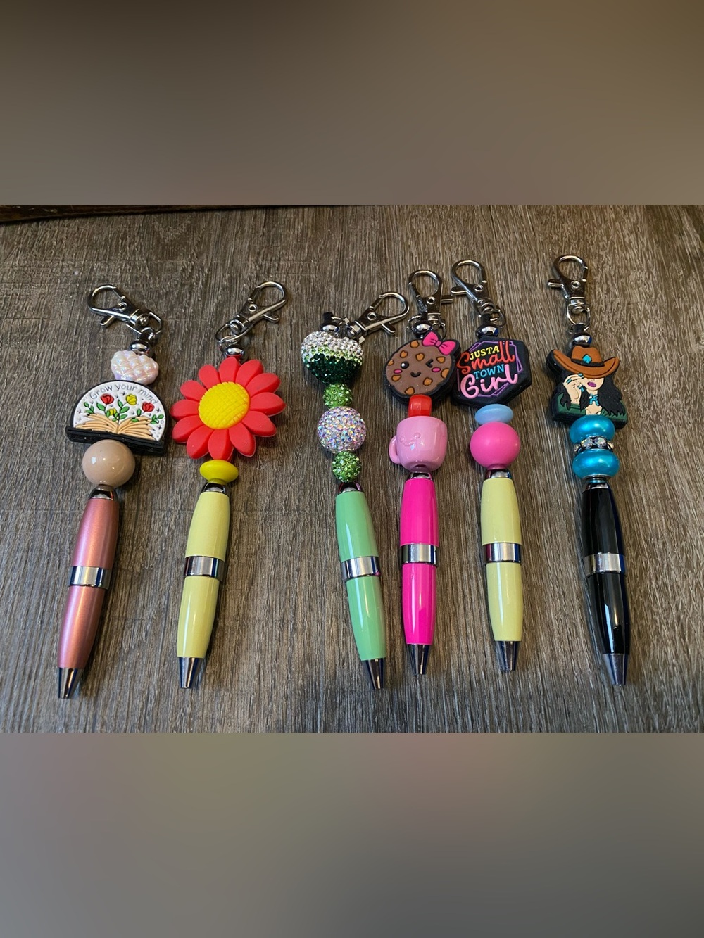 Kids Colorful Charm Pen Keychains - Assorted Yellow, Pink, Green, Black